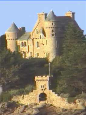 ploumanach chateau